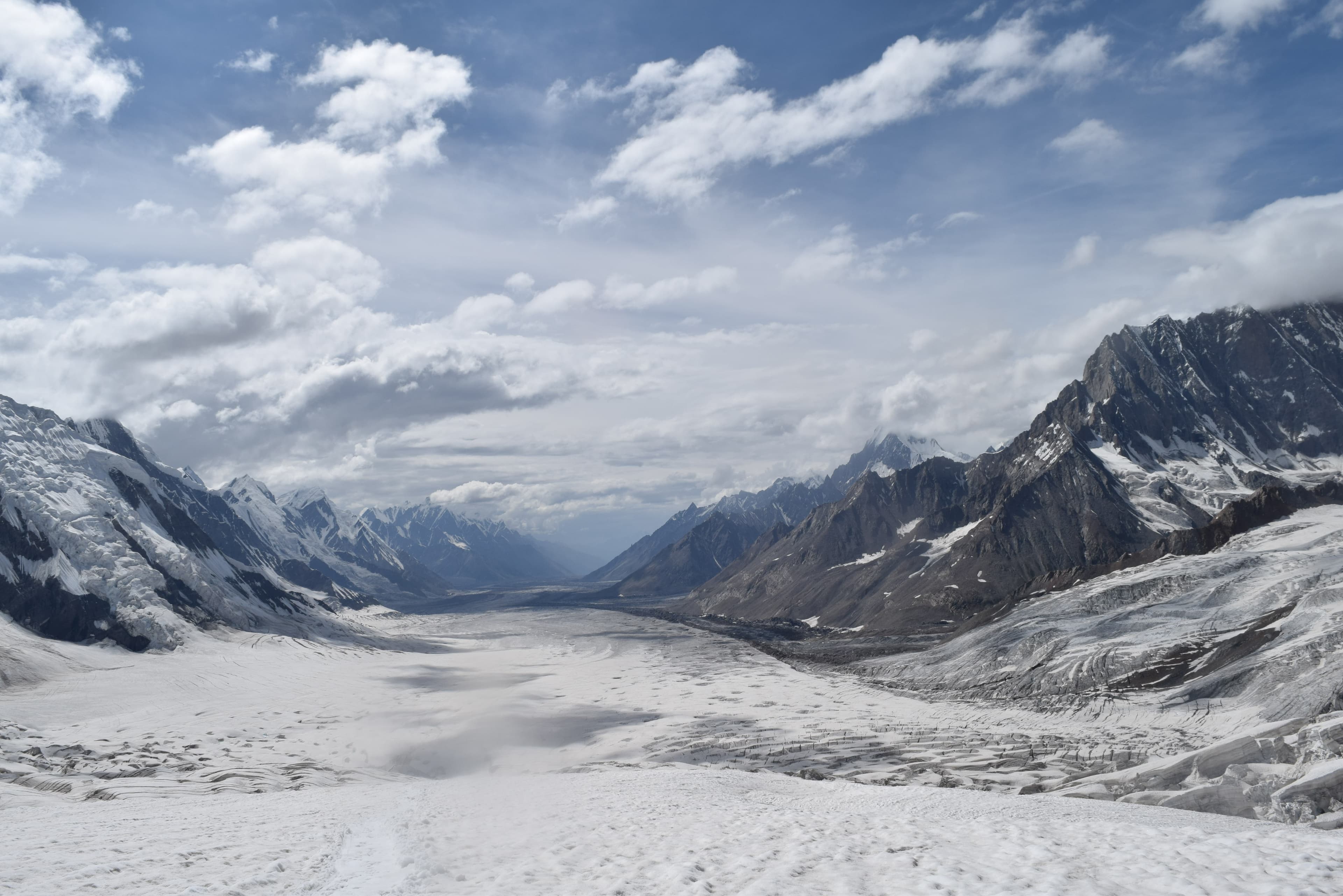 Snow Lake (Lukpe Lawo)