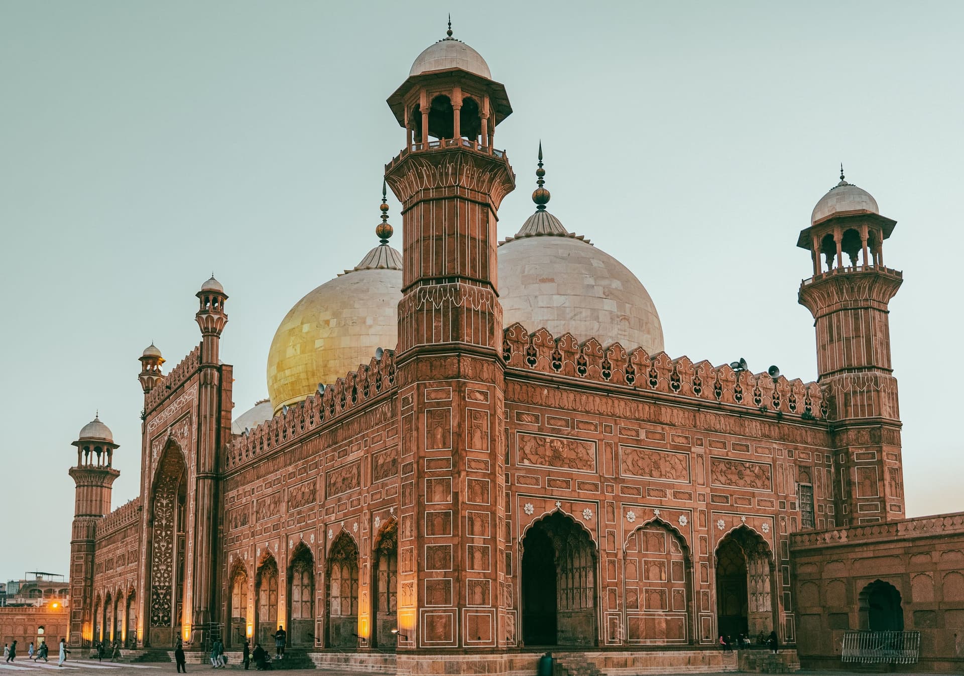 Badshahi Mosque