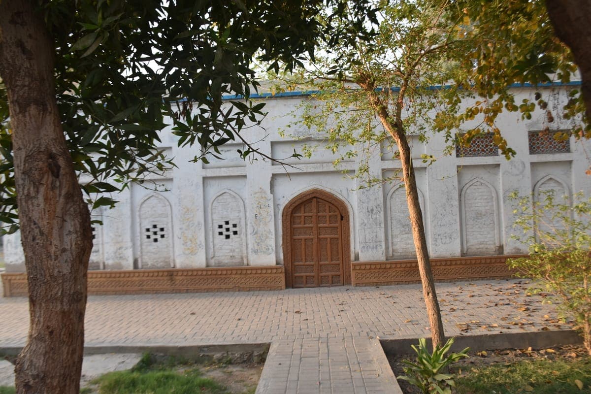 City Museum / Tajjar Building, Larkana