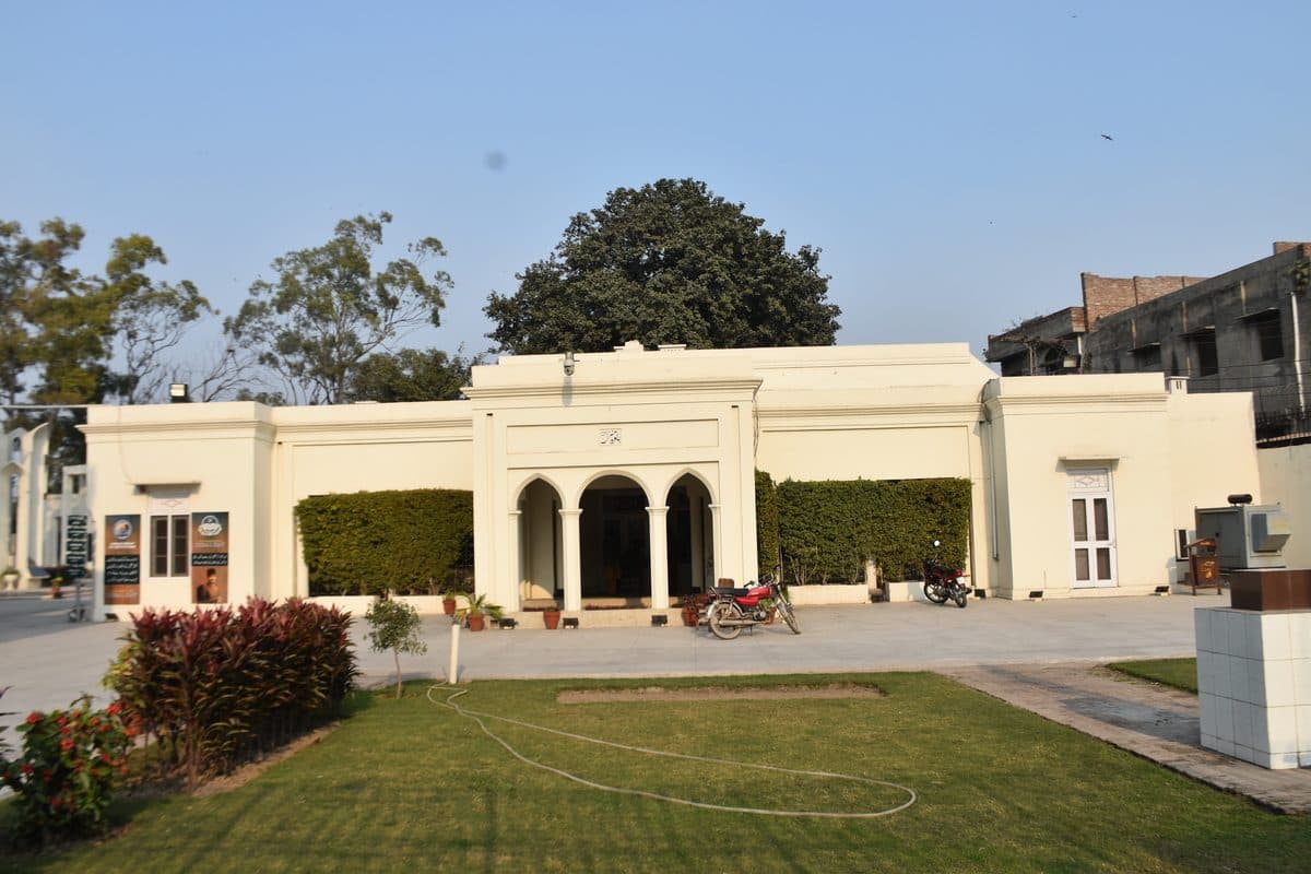 Javaid Manzil