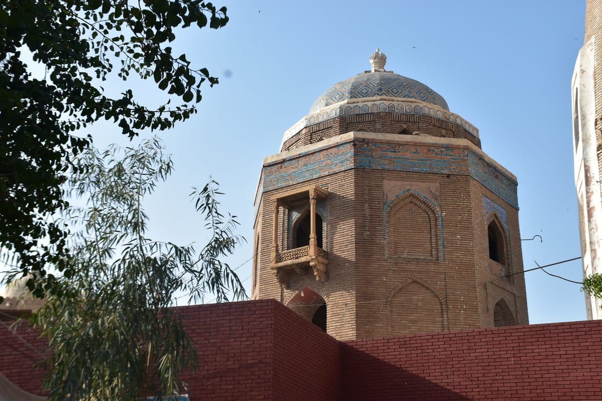 Mir Masum's Minar & Tomb