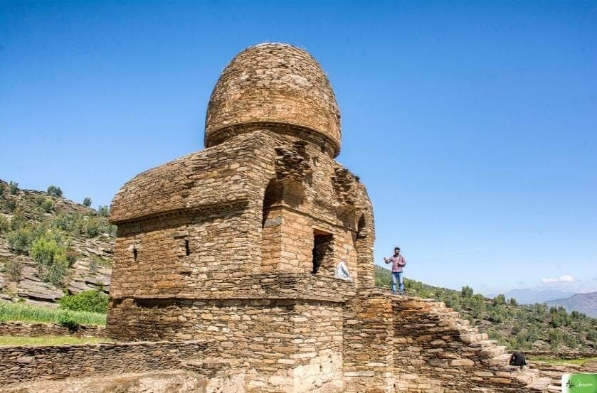 Gumbat Stupa, Barikot