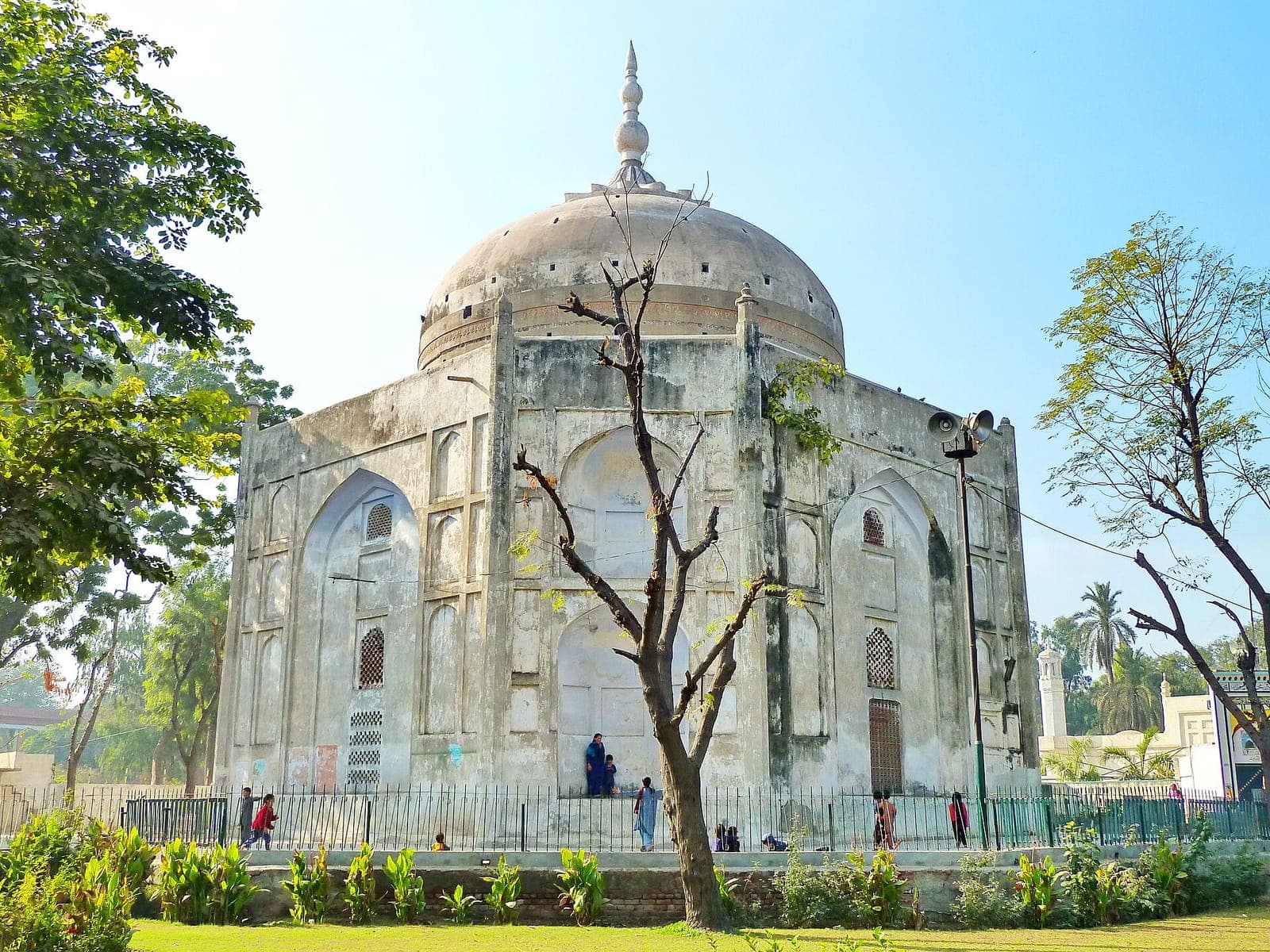 Shrine of Aishan Sahib, Lahore
