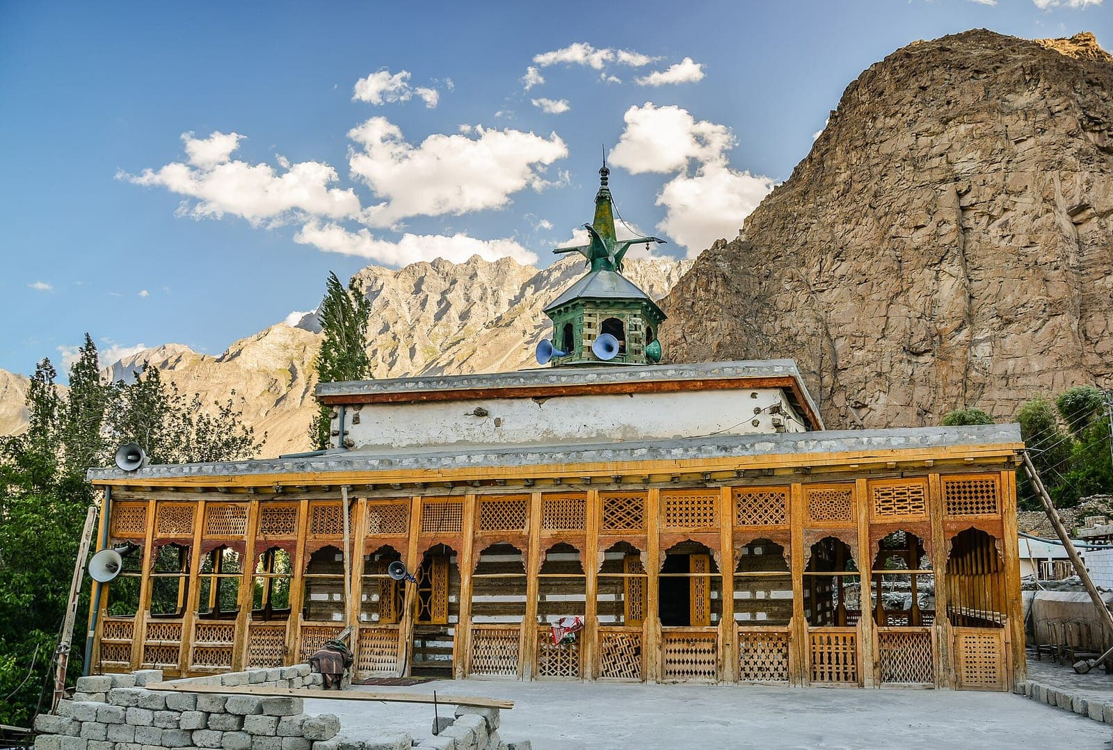 Chaqchan Mosque
