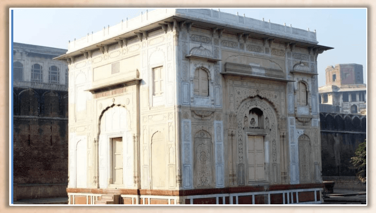 Samadhi of Bhai Vasti Ram Lahore