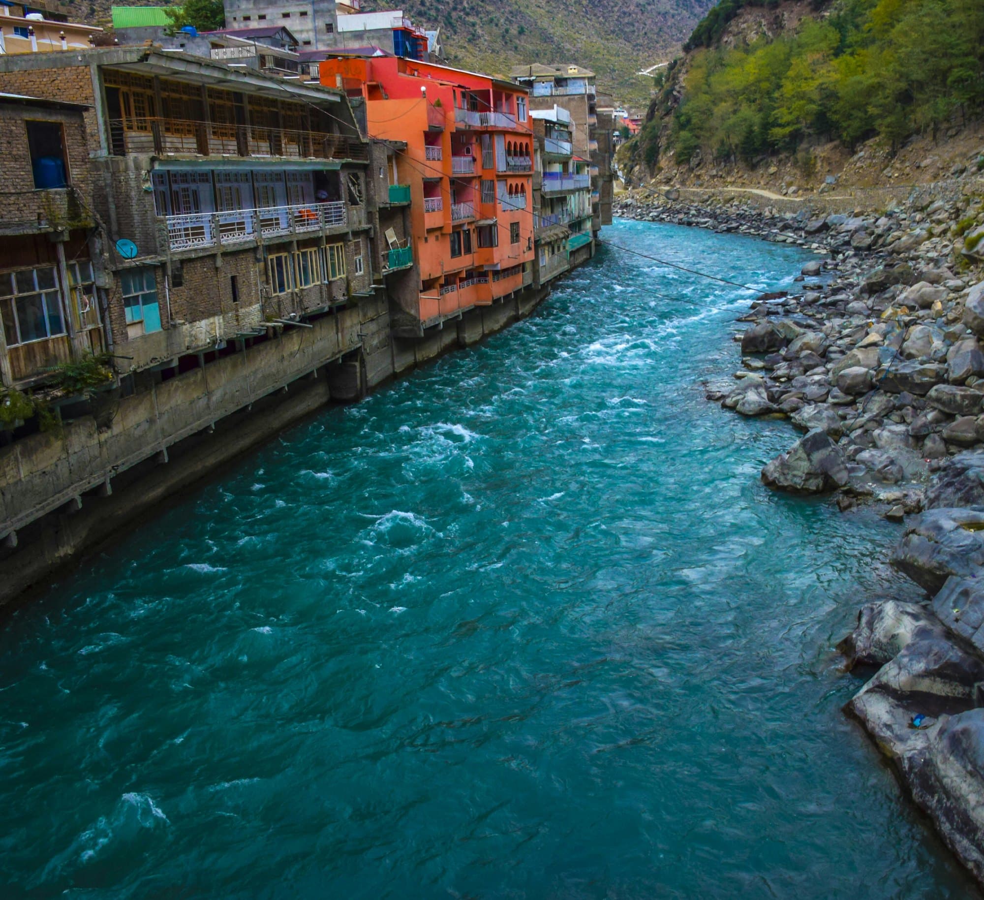 Bahrain, Swat