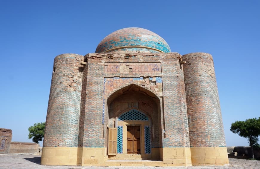Tomb of Nawab Shurfa Khan