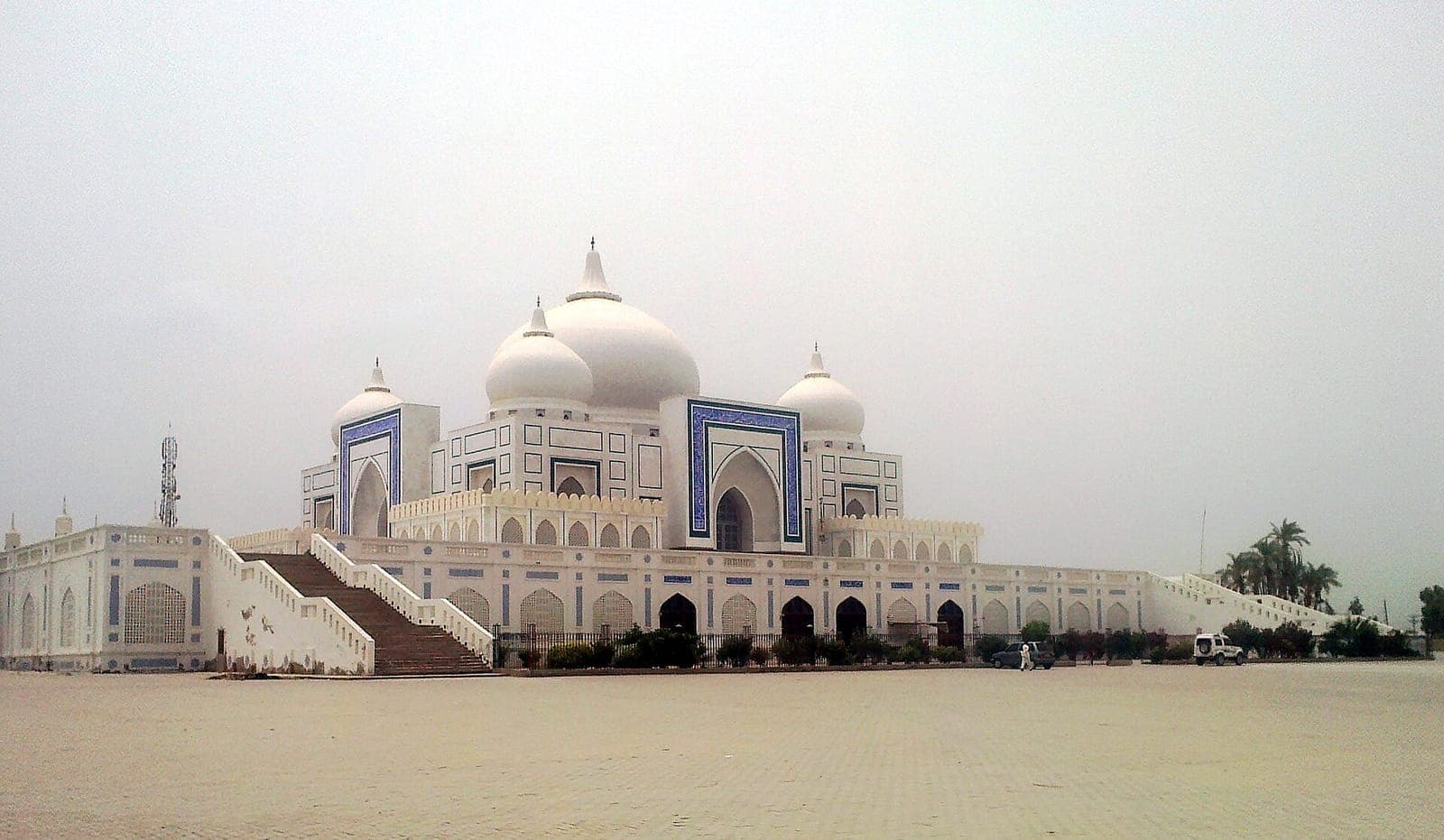 Bhutto Family Mausoleum, Garhi Khuda Bakhsh