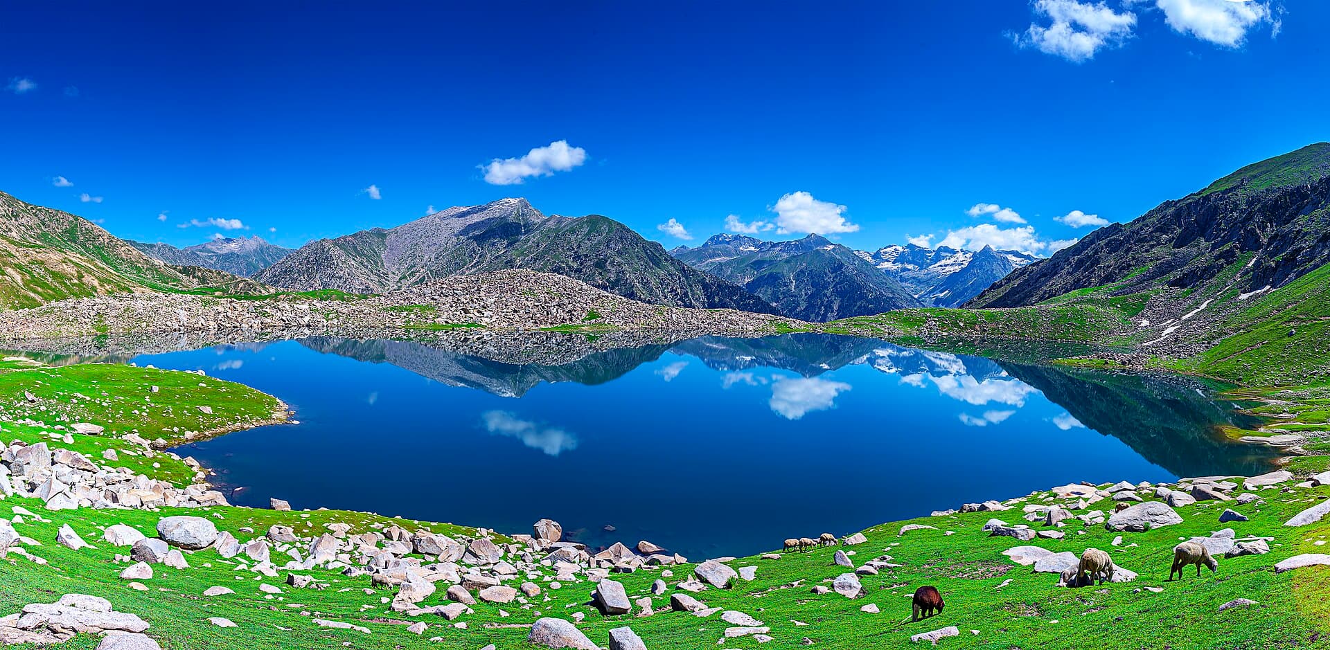 Daral Lake