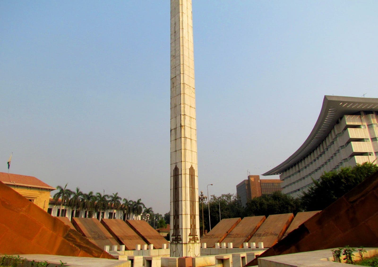 Summit Minar, Lahore