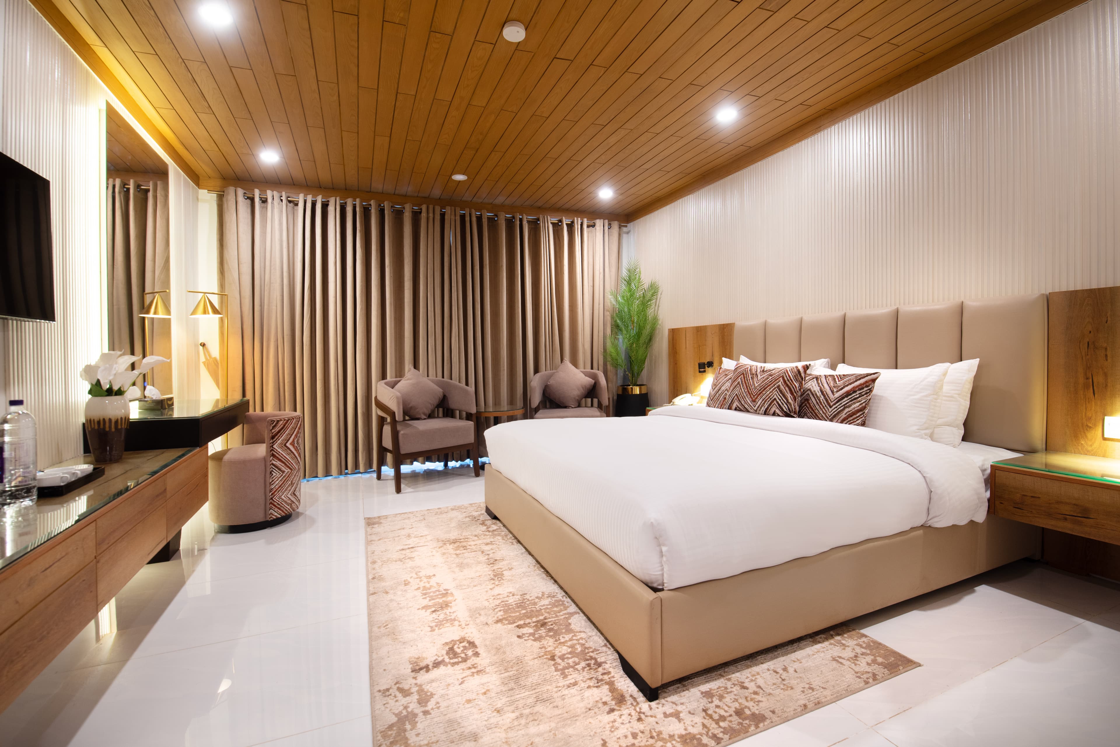 Deluxe Room at GreenPak Hotel Kalam