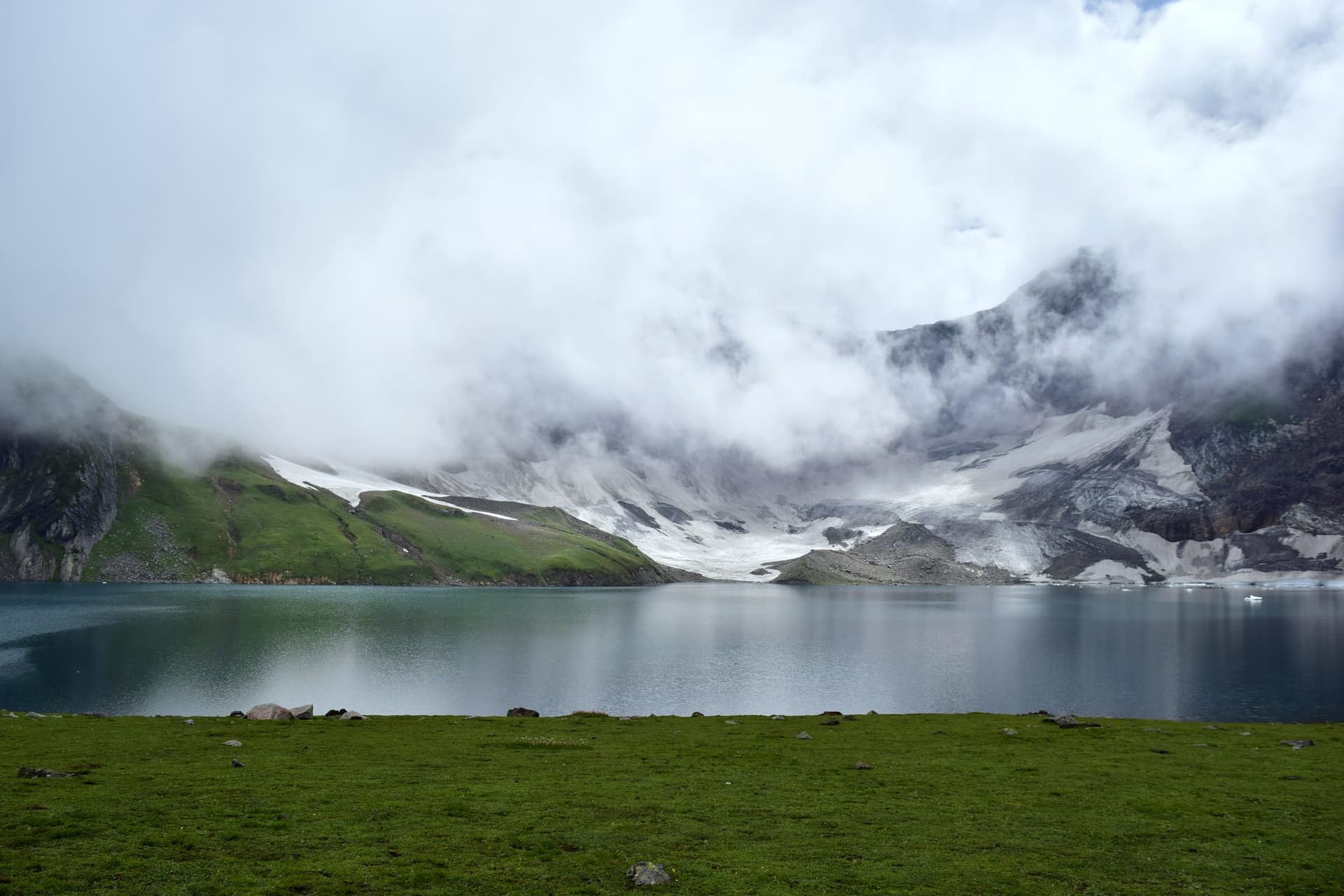 Neelum Valley Escape