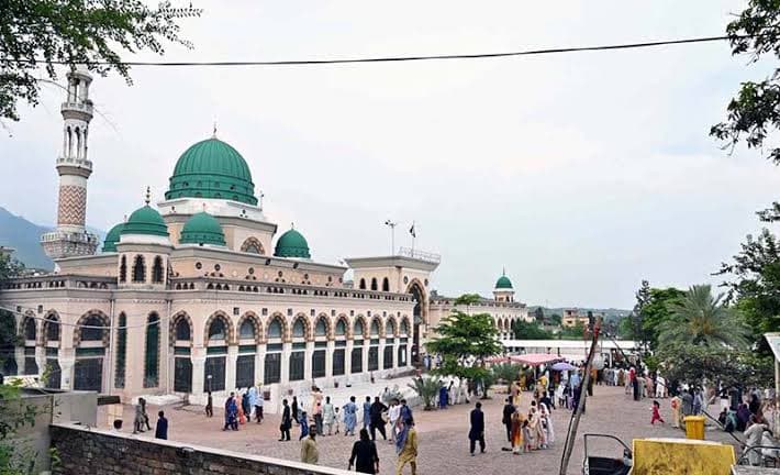 Bari Imam Shrine