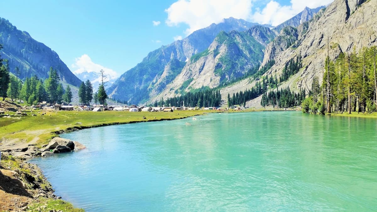 Mahodand Lake