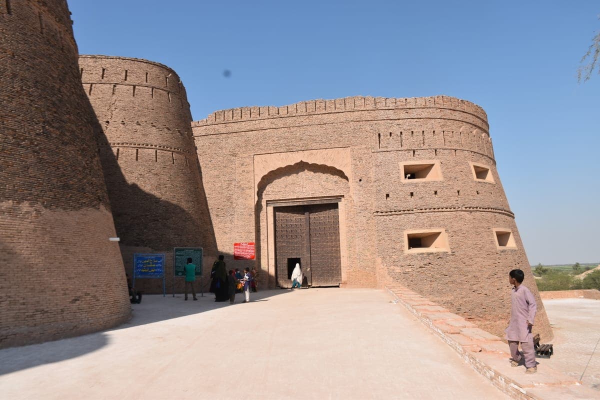 Derawar and Cholistan Desert Forts