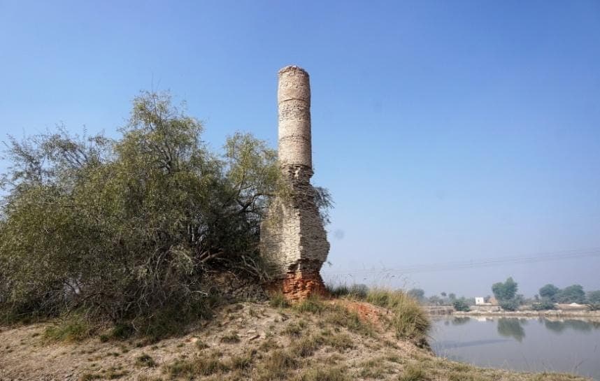 Square Tower, Dhamrao (Larkana)