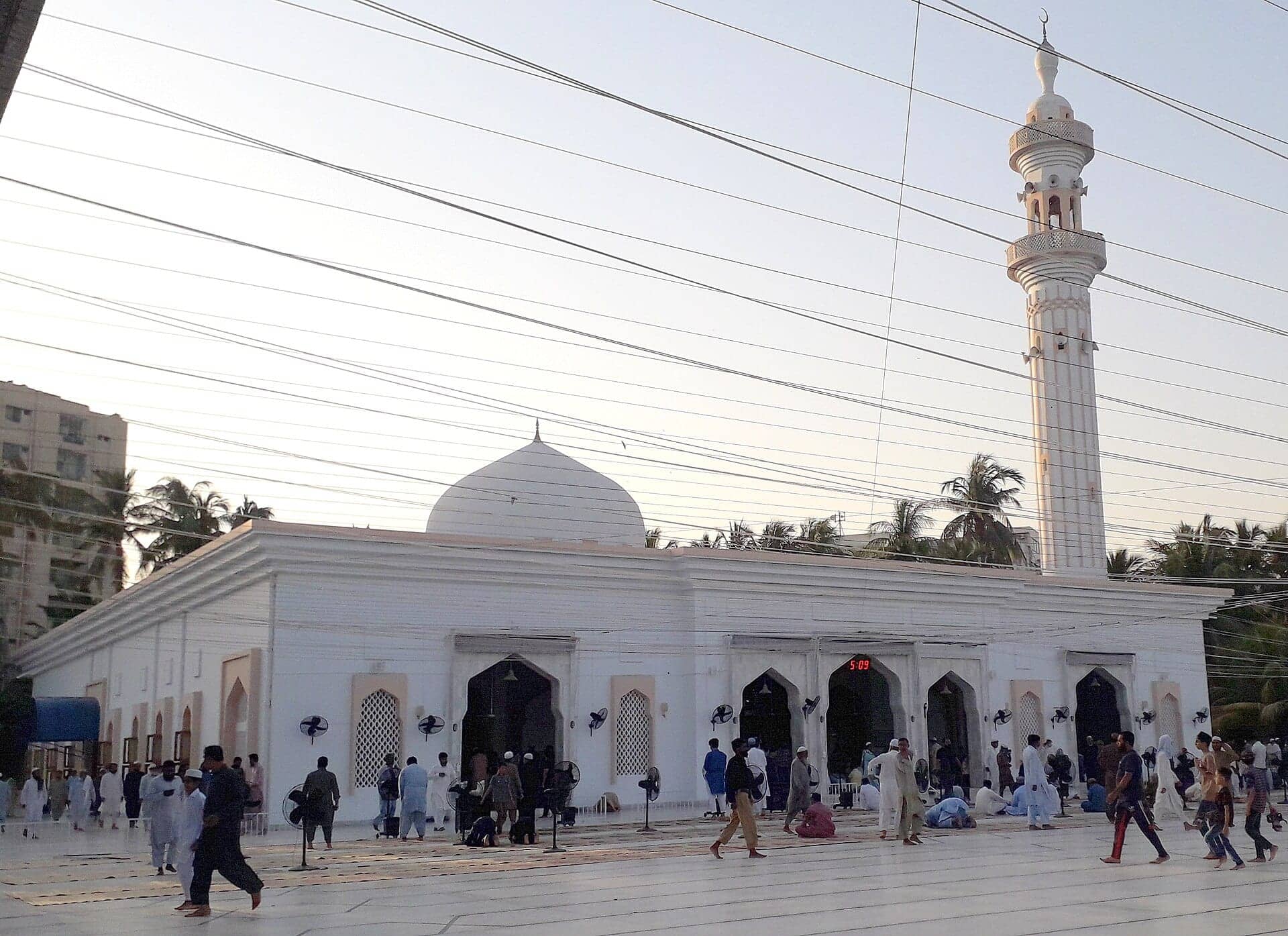 Baitul Mukarram Mosque, Karachi